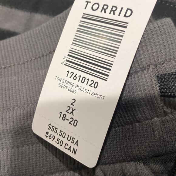 Torrid lovesick French terry tiger stripe grey pull on shorts - Picture 6 of 10